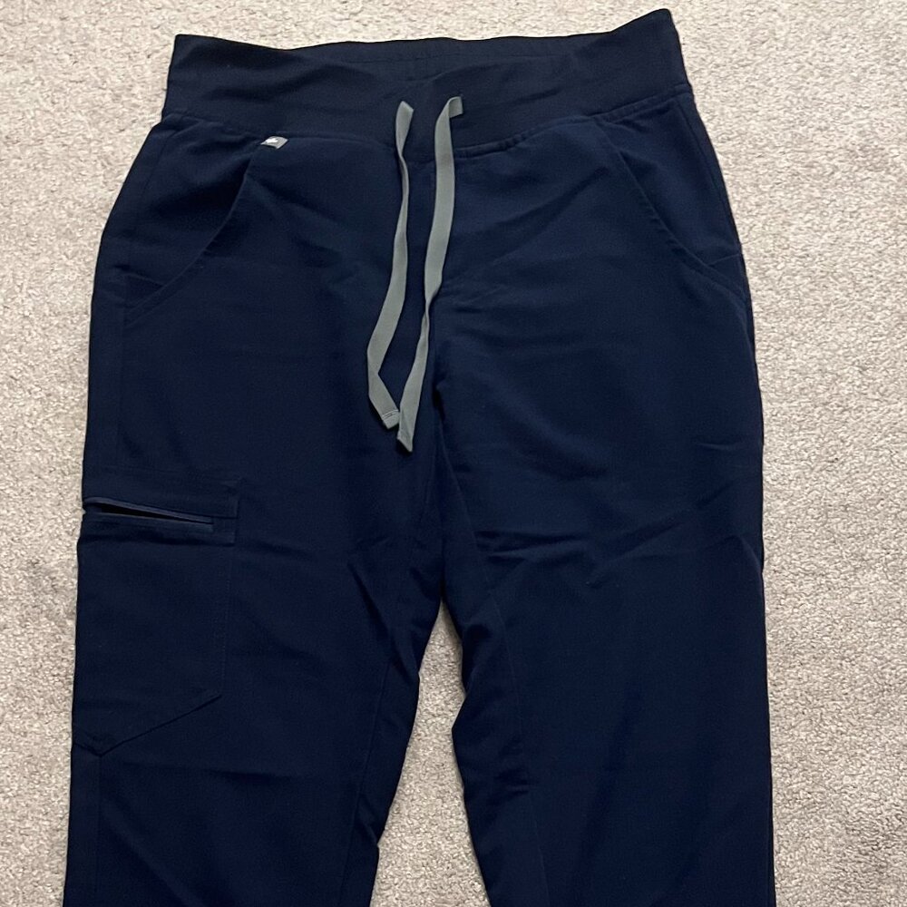 Figs Zamora Scrub Pants size XS/Tall